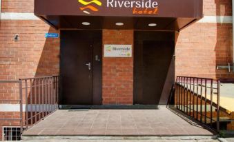 Riverside - Hostel