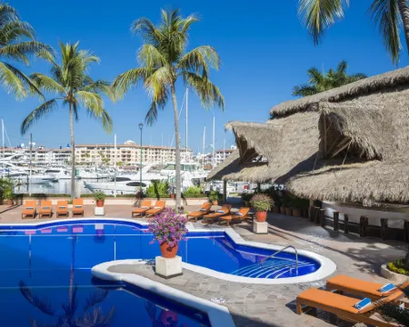 Flamingo Vallarta Hotel & Marina โรงแรมในเปอร์โตวัลลาร์ตา