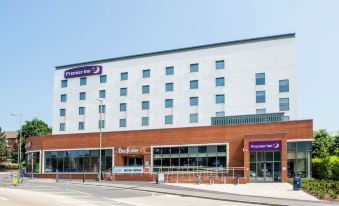 Premier Inn Farnborough Town Centre