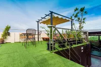 Greenview Ekkamai 10 Hotels near Chiva-Som International Academy