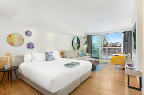 QT Bondi, an EVT hotel Hotel di Bondi Beach