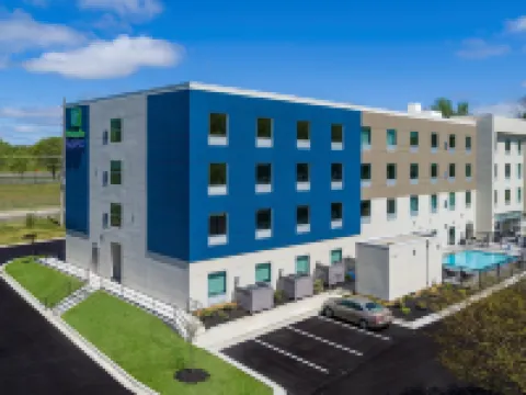Holiday Inn Express & Suites HUNTSVILLE – SPACE CENTER by IHG Hotels in Huntsville