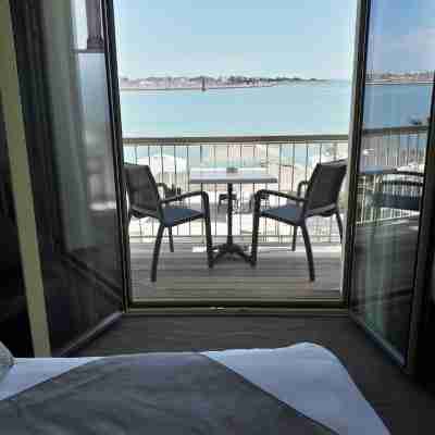 Hotel les Brises Rooms