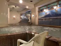 Funabashi Grand Sauna and Capsule Hotel - badewanne