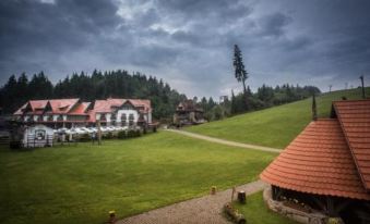 Lobogo Resort