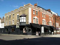 The White Star Tavern Hotels in Southampton