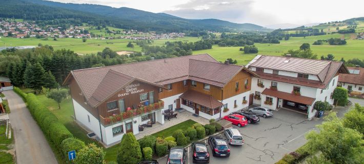 Apartmenthaus Weber Hotels in Arrach