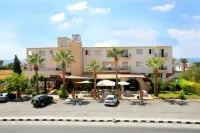 Petsas Apartments Hotels in Peyia