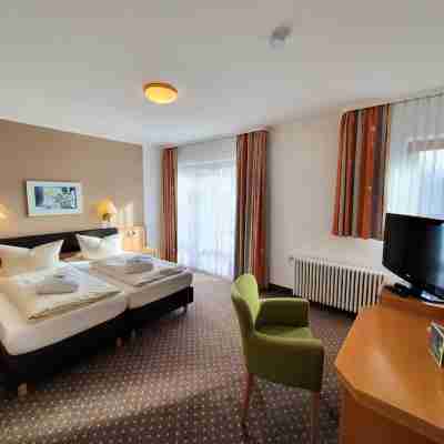 Hotel & Gasthof Zur Linde Rooms