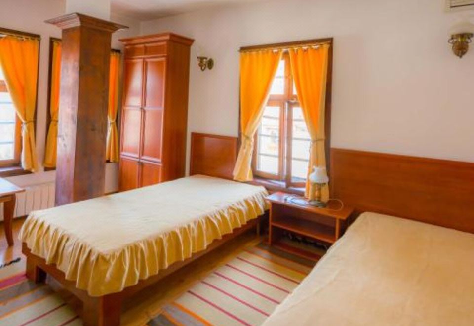 Alexandrov's Houses - Housity