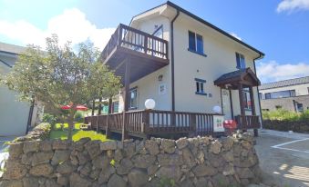 Seogwipo Pyosaenggak Pension