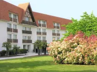 Amirauté Hôtel Golf Deauville Hotels in Saint-Martin-aux-Chartrains