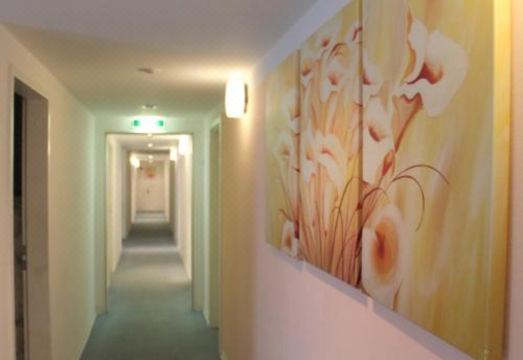 호텔 내부 전경