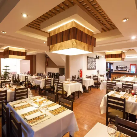 Inti Punku Machupicchu Hotel & Suites Отели в г. Агуас-Кальентес