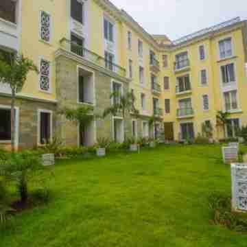 ComfyCorner - Luxurious 2-BHK Apartment Hotel Exterior