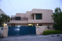 Safari Club 2 Bahria Town Hotel a Rawalpindi