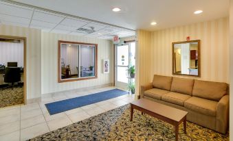 Cobblestone Inn & Suites - Clintonville