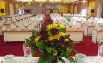 Hotel New Merdeka Pati - Housity