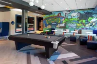 Tru by Hilton Round Rock - bar