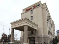 Hampton Inn by Hilton Toronto-Mississauga West Hotels near Mineola