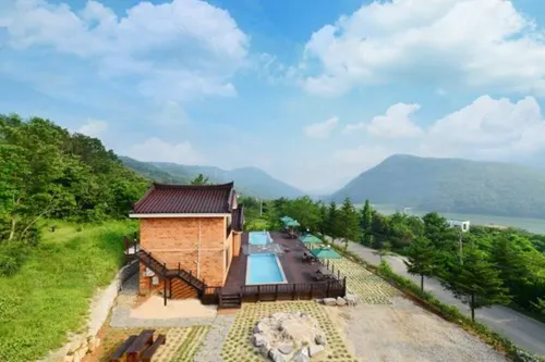 Sancheong Haneulbithosu Pension