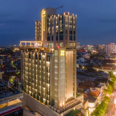 Platinum Hotel Tunjungan Surabaya Hotels near McDonald's Basuki Rahmat