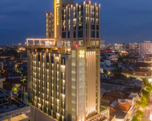 Platinum Hotel Tunjungan Surabaya Hotels near Grahadi Building