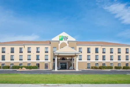 Holiday Inn Express & Suites Douglas by IHG Отели в г. Дуглас