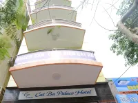 The Oversleep Catba Hostel Các khách sạn gần Bãi tắm Cát Cò 2