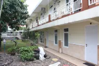 Timlo Solo Guest House Ungaran Hotel dekat River Rock Banyumeneng