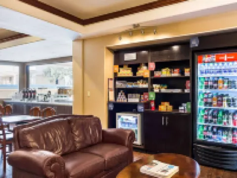 Comfort Suites McAllen Airport and la Plaza Mall マッカレンのホテル