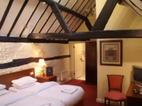 The Saracens Head Inn