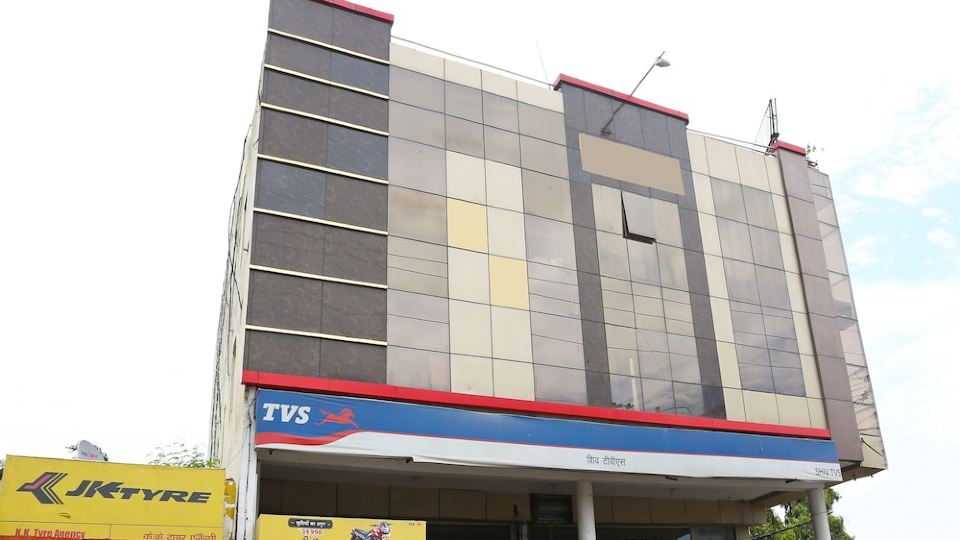 OYO 16103 Hotel Neelkanth