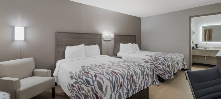 Red Roof Inn & Suites Jackson, TN Hotele w: Jackson