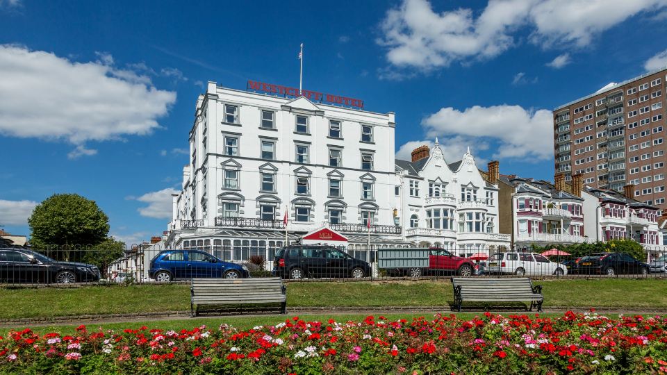 Muthu Westcliff Hotel (Near London Southend Airport)