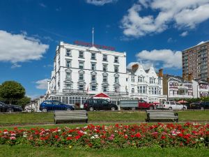 Muthu Westcliff Hotel (Near London Southend Airport)