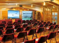 Alma Del Lago Suites & Spa