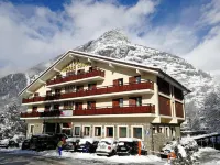 Hotel Croux - parking