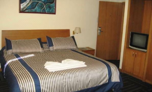 Bermudez - Housity
