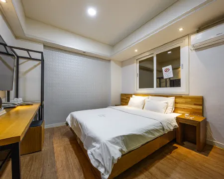 Gangjin Prince Happy Hotel Hotels in Gangjin-gun