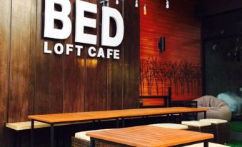 Bed Loft Cafe