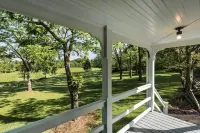 Lightner Farmhouse B&B - Bed and Breakfast