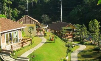 The Road View Resort