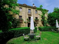 Solar de Quintano Hotels in Briones