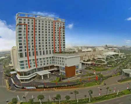 HARRIS Hotel & Conventions Bekasi Hotels in North Bekasi