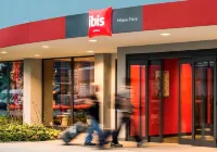 Ibis Milano Fiera Hotel dekat Chiesa di S. Carlo e dell'Immacolata