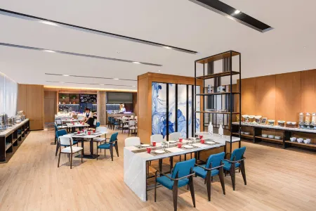 Fairfield by Marriott Xining Отели рядом с достопримечательностью «Qinghai University»