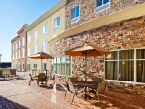 智選假日套房酒店夏洛特東南亞 - 馬修斯 馬修斯酒店