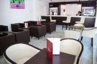 Monty Suites & Golf - Quầy bar