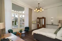 Boutique Hotel de Blauwe Pauw Hotel dekat Waterwingebied Nuland